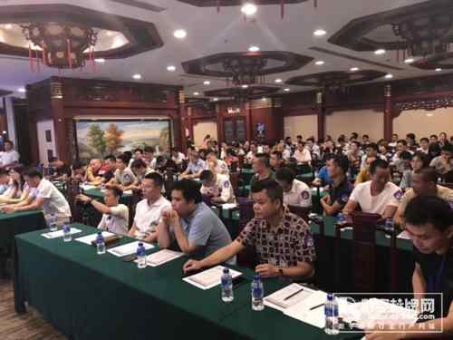 又五場(chǎng)！強(qiáng)力巨彩3d全息廣告機(jī)全國(guó)推介會(huì)火爆ING
