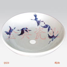 鶴翔金典瓷業 以匠心塑精品，打造鶴翔水囊經典之作